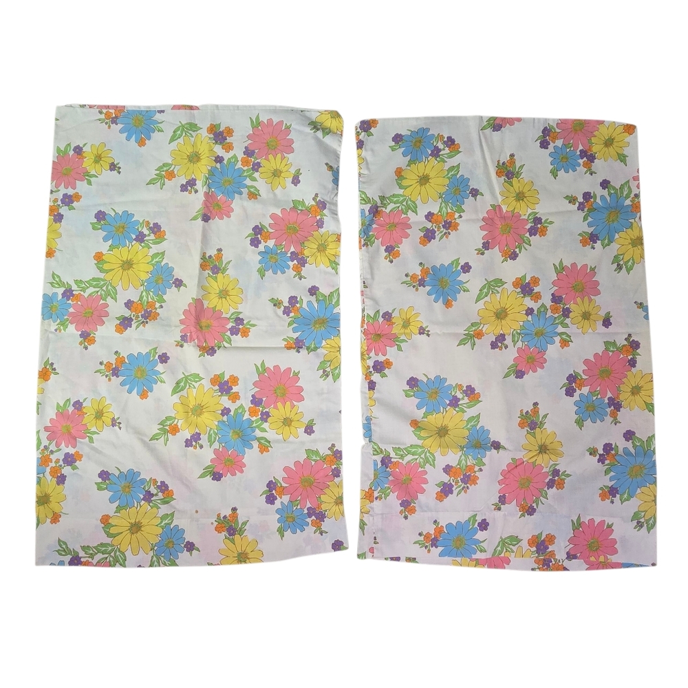 VTG Cannon Monticello Pillow Case Retro Floral Multicolored  Sz 31 X 20.5
